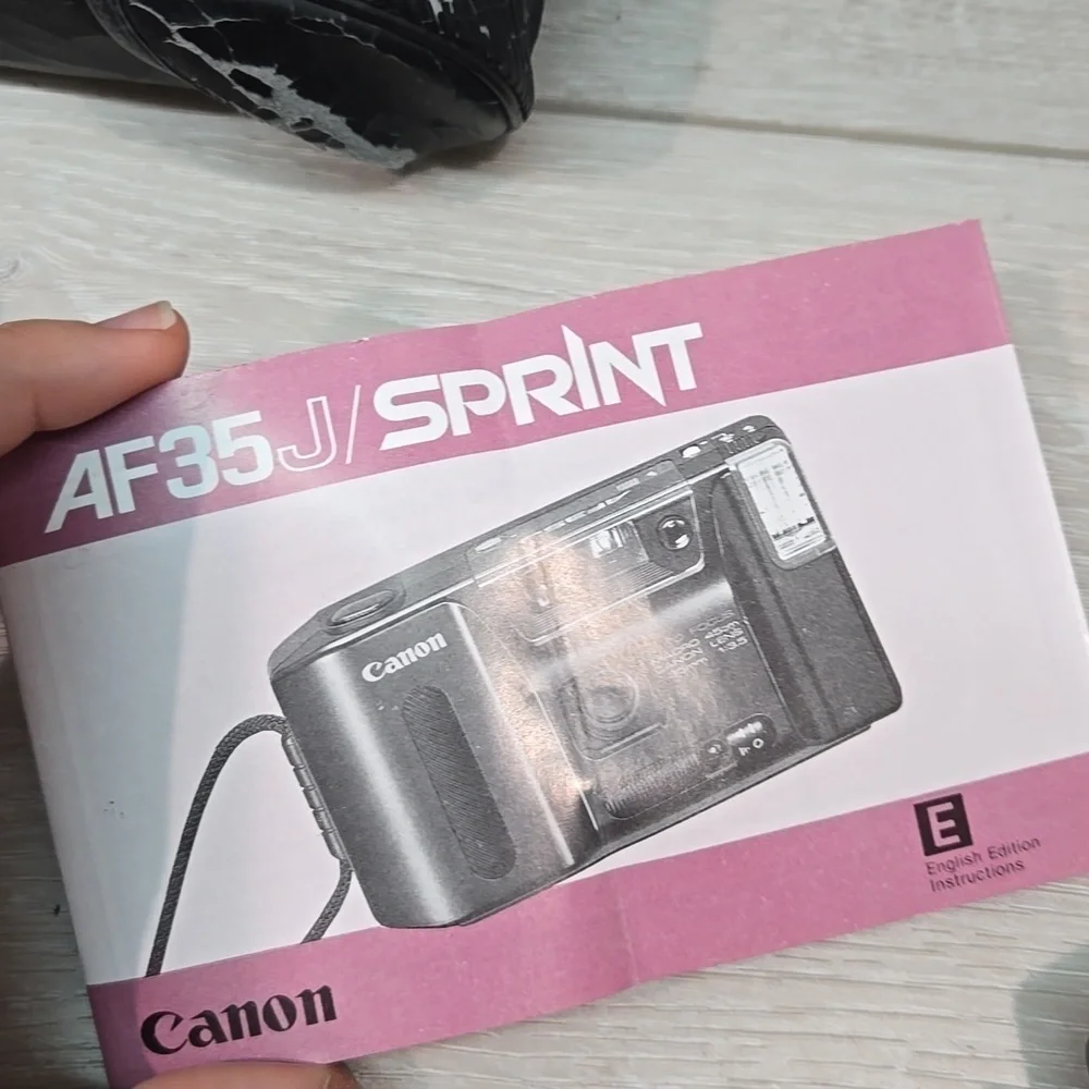 Canon Spirit AF35J Auto Focus 45cm Lens 35mm 1:3.5 camera photo